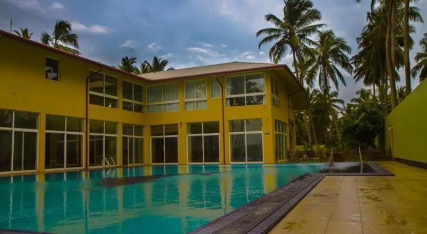 Hotel Villa Viana Marawila Exterior photo