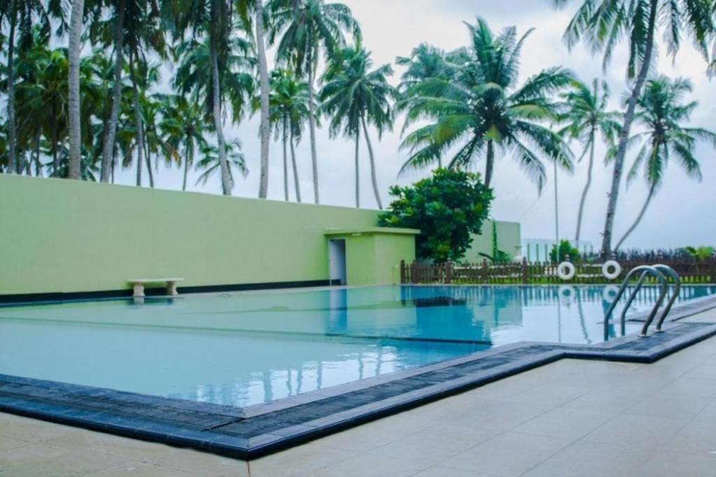 Hotel Villa Viana Marawila Exterior photo